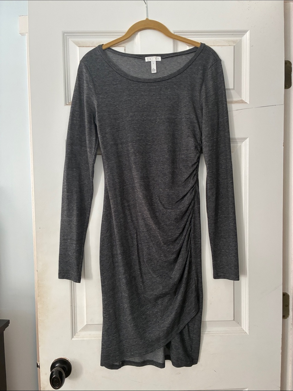Leith Charcoal Gray Long-Sleeve Ruched Side Dress